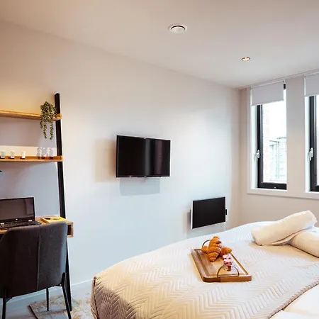 Luxury Pad Wifi Rooftop Garden Family Workers Apartamento Birmingham