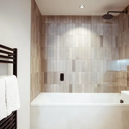 Apartamento Luxury Pad Wifi Rooftop Garden Family Workers Birmingham